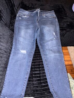 refuge Women's Skinny Jeans in Blue Wash